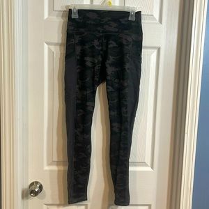Camo leggings